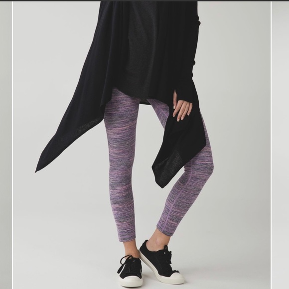 lululemon athletica Pants - LULULEMON High Times Pant Space Dye Camo Tender Violet Black Grape 7/8 Length